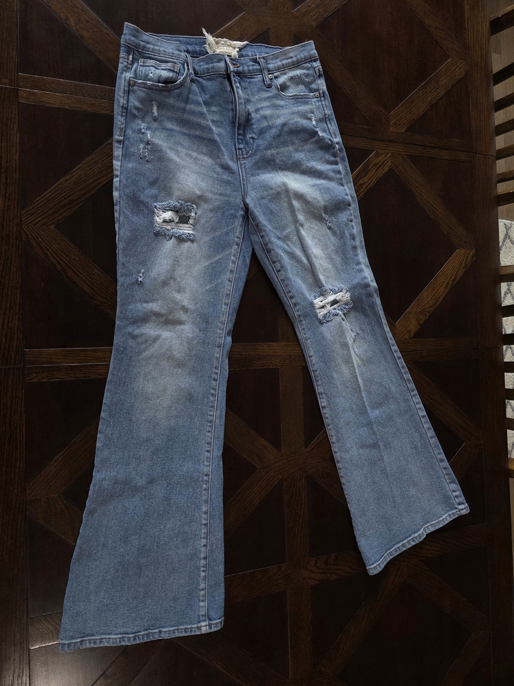 Altar’d State Distressed Blue Stretch Flare Jeans Size 30/11